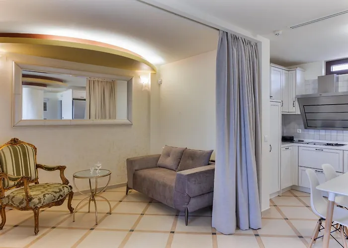 Villa Azzuro With Private Pool By Estia