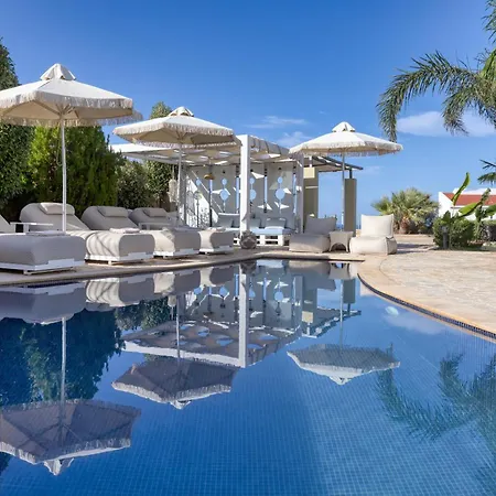 Azzuro With Private Pool By Estia * Herszonisszosz