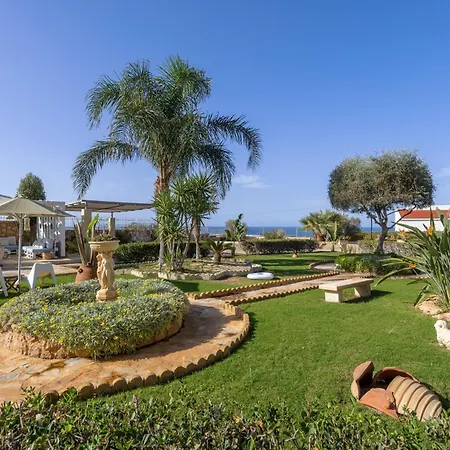 Villa Azzuro With Private Pool By Estia